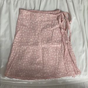 brandy melville genevieve skirt